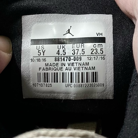 Nike Air Jordan Formula 23 Mid White Black Red Trainer 881470-009 Youth Size 5Y - Picture 12 of 15